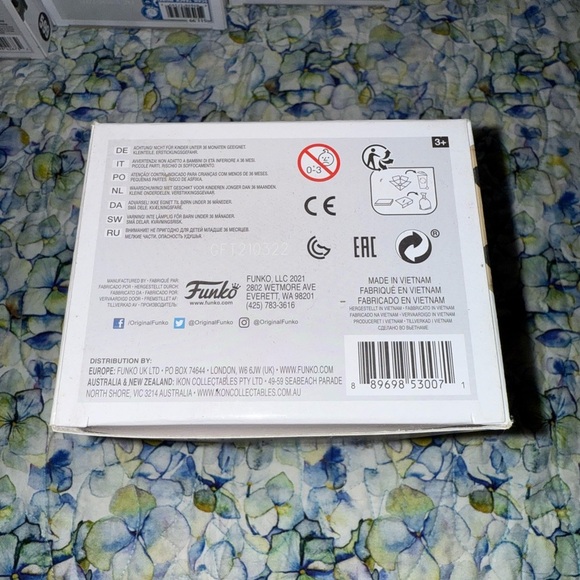 Funko Pop! Pete Wentz - Fall Out Boy Vinyl Figure - Picture 5 of 7